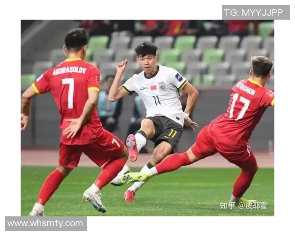 2025中国男足球星现役实力排行榜揭晓 前十名球员激烈竞争 2025中国男足球星现役实力排行榜揭晓 前十名球员激烈竞争